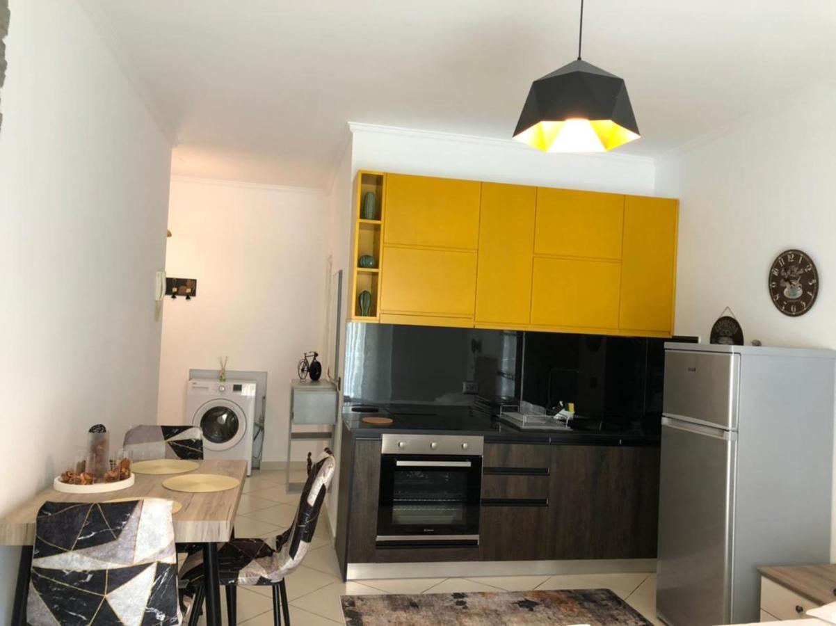 Sunset Apartments Lungomare Avlonya Dış mekan fotoğraf
