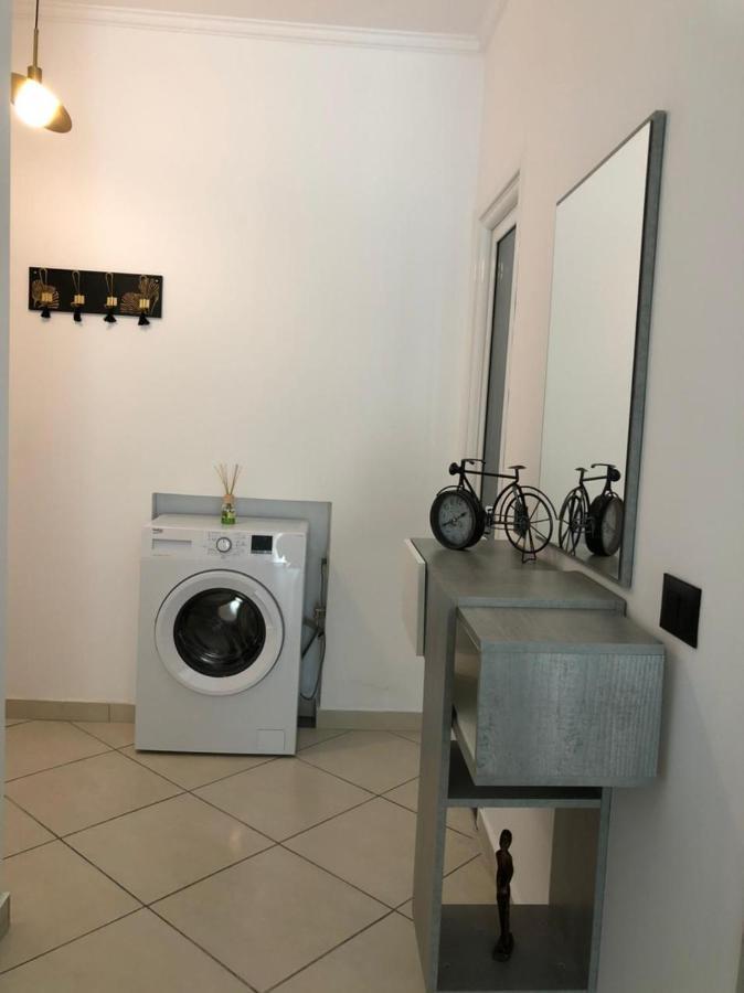 Sunset Apartments Lungomare Avlonya Dış mekan fotoğraf