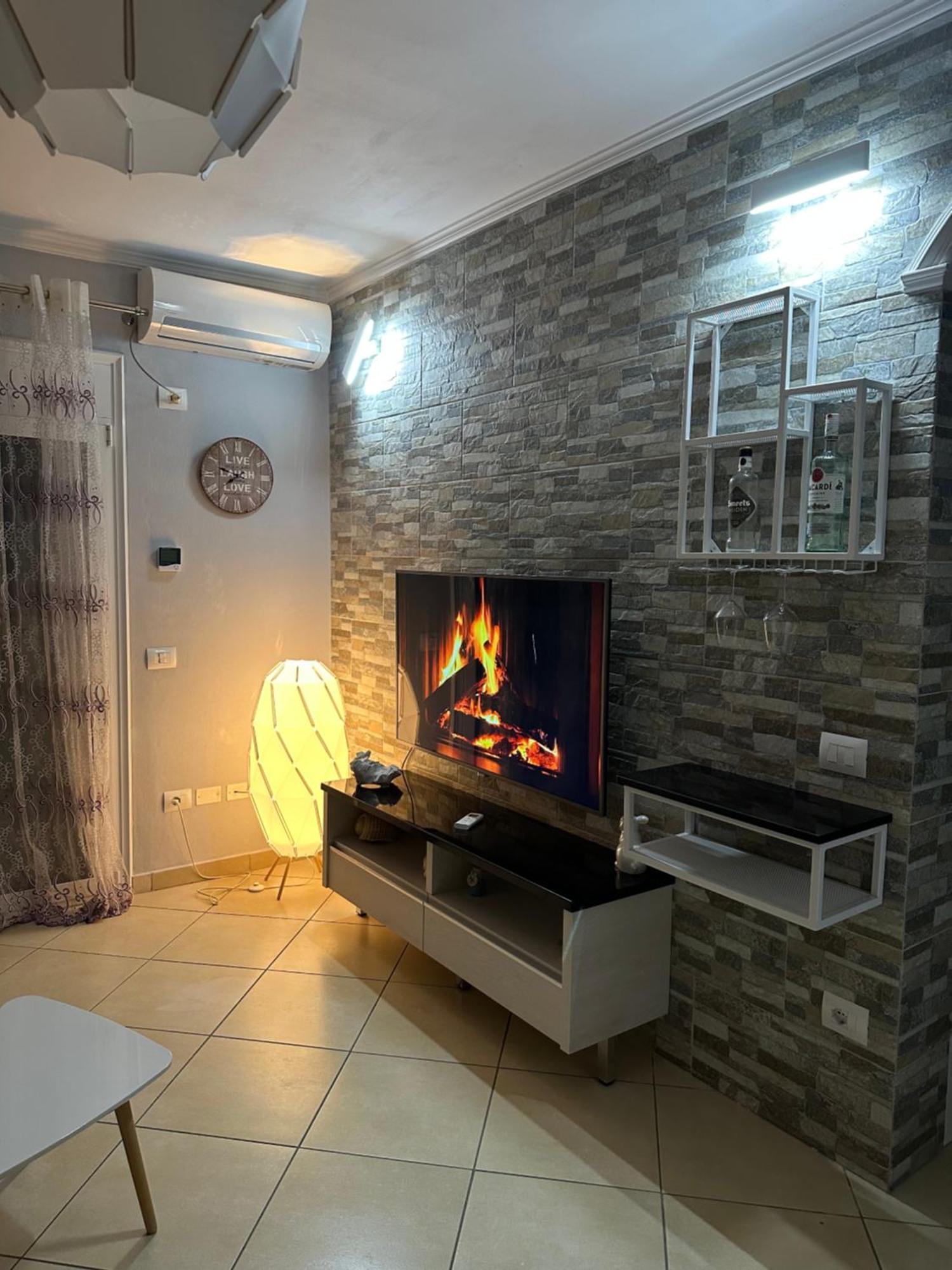 Sunset Apartments Lungomare Avlonya Dış mekan fotoğraf