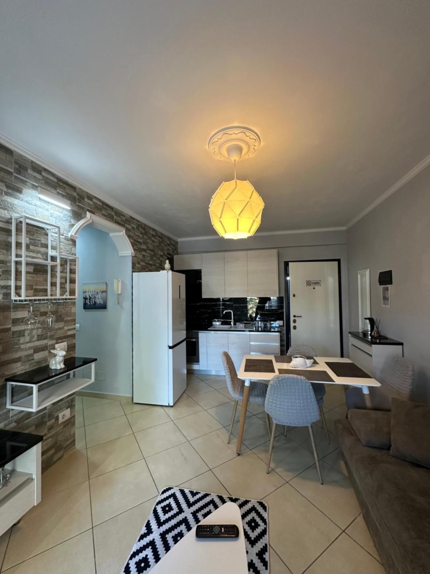 Sunset Apartments Lungomare Avlonya Dış mekan fotoğraf